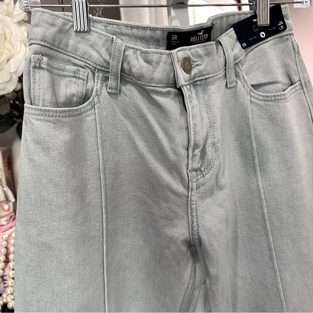 Hollister Low-Rise Dad Jeans – Size 0R (W24 L31) | Light Wash Panel Denim - Picture 11 of 16